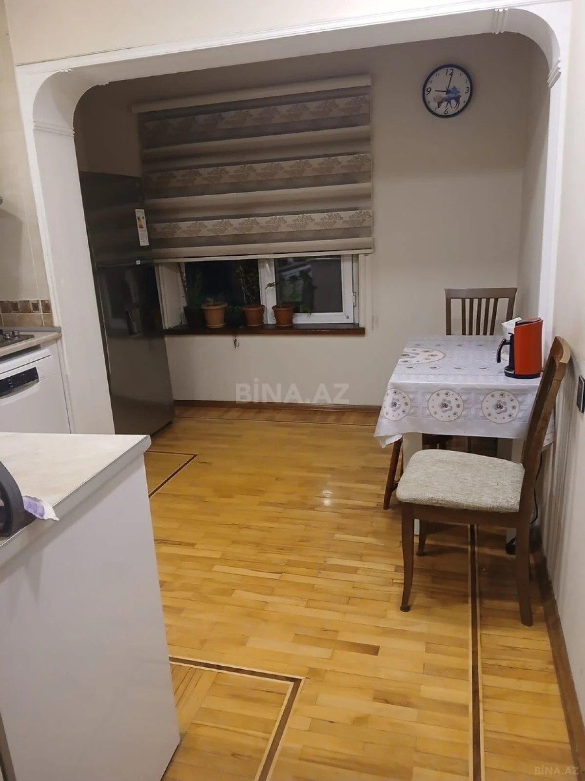 Satılır 4 otaqlı mənzil 112 m²