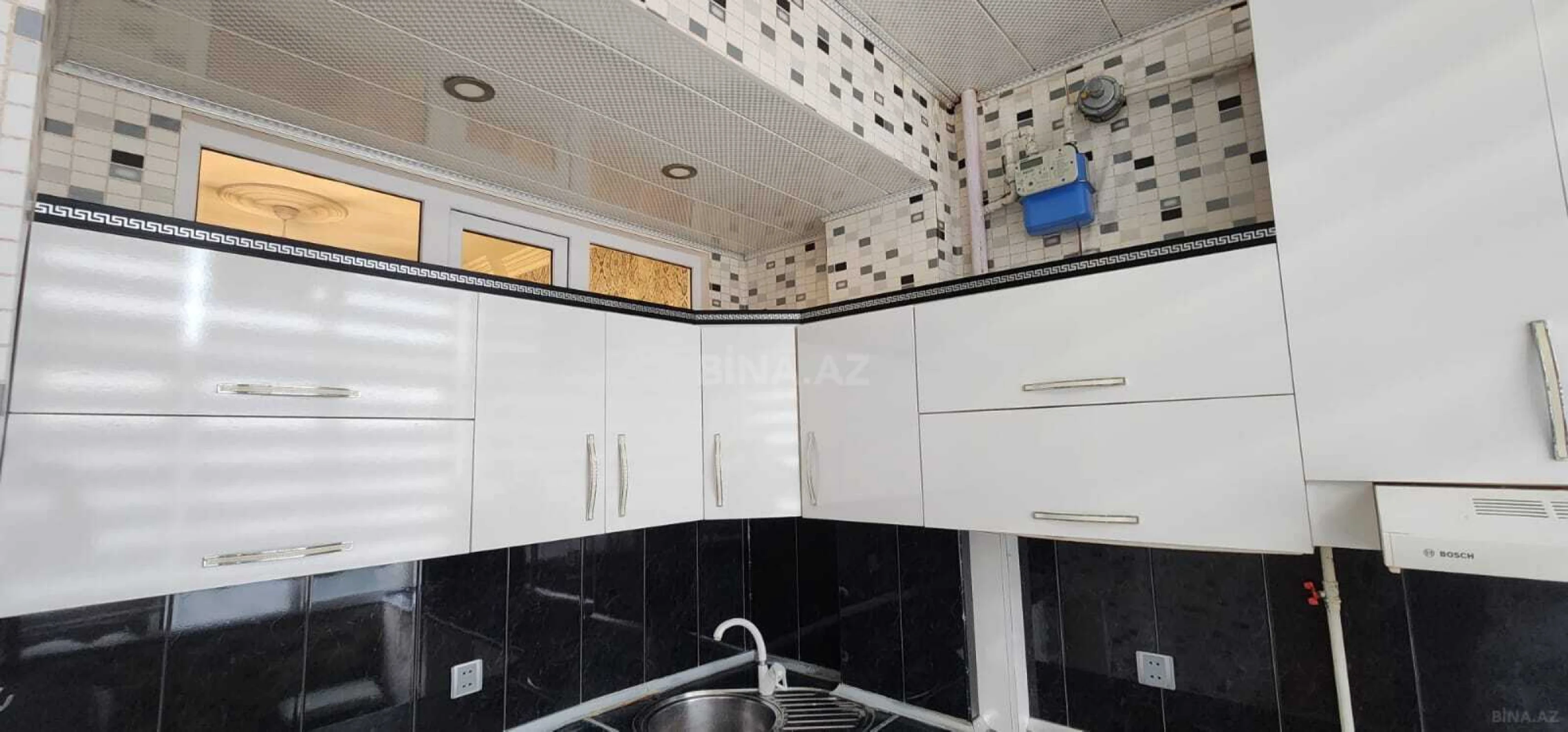 Satılır 3 otaqlı mənzil 76 m²