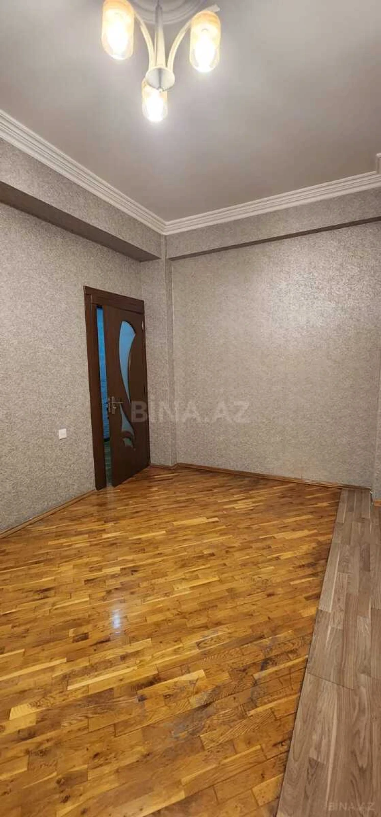 Satılır 3 otaqlı mənzil 76 m²