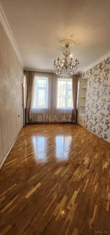 Satılır 3 otaqlı mənzil 76 m²