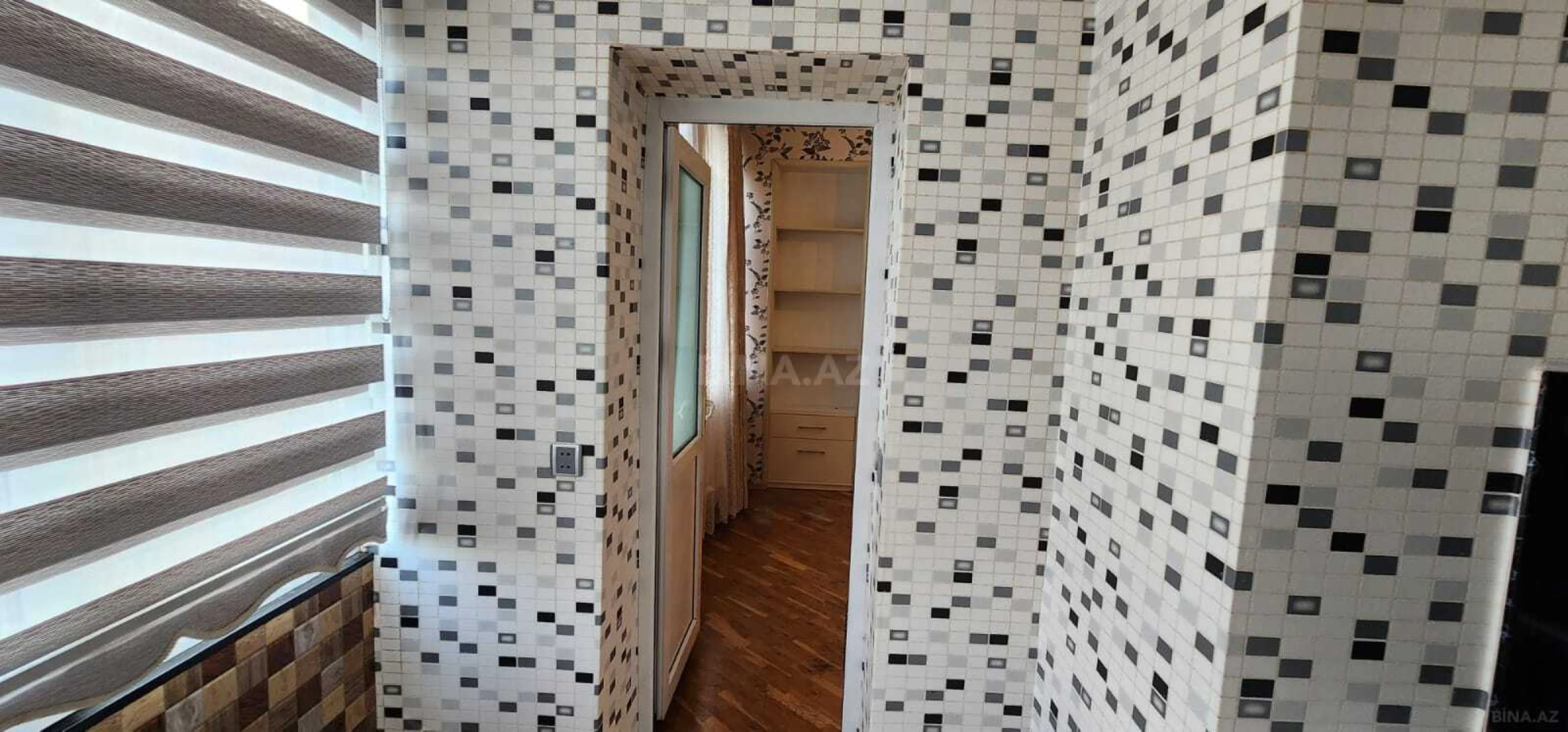 Satılır 3 otaqlı mənzil 76 m²