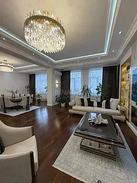 Satılır 4 otaqlı mənzil 200 m² — Bakı, Nizami 4 otaq 200.00 m²
