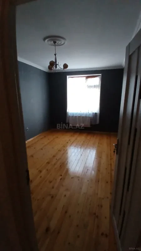 Satılır 4 otaqlı mənzil 100.2 m²