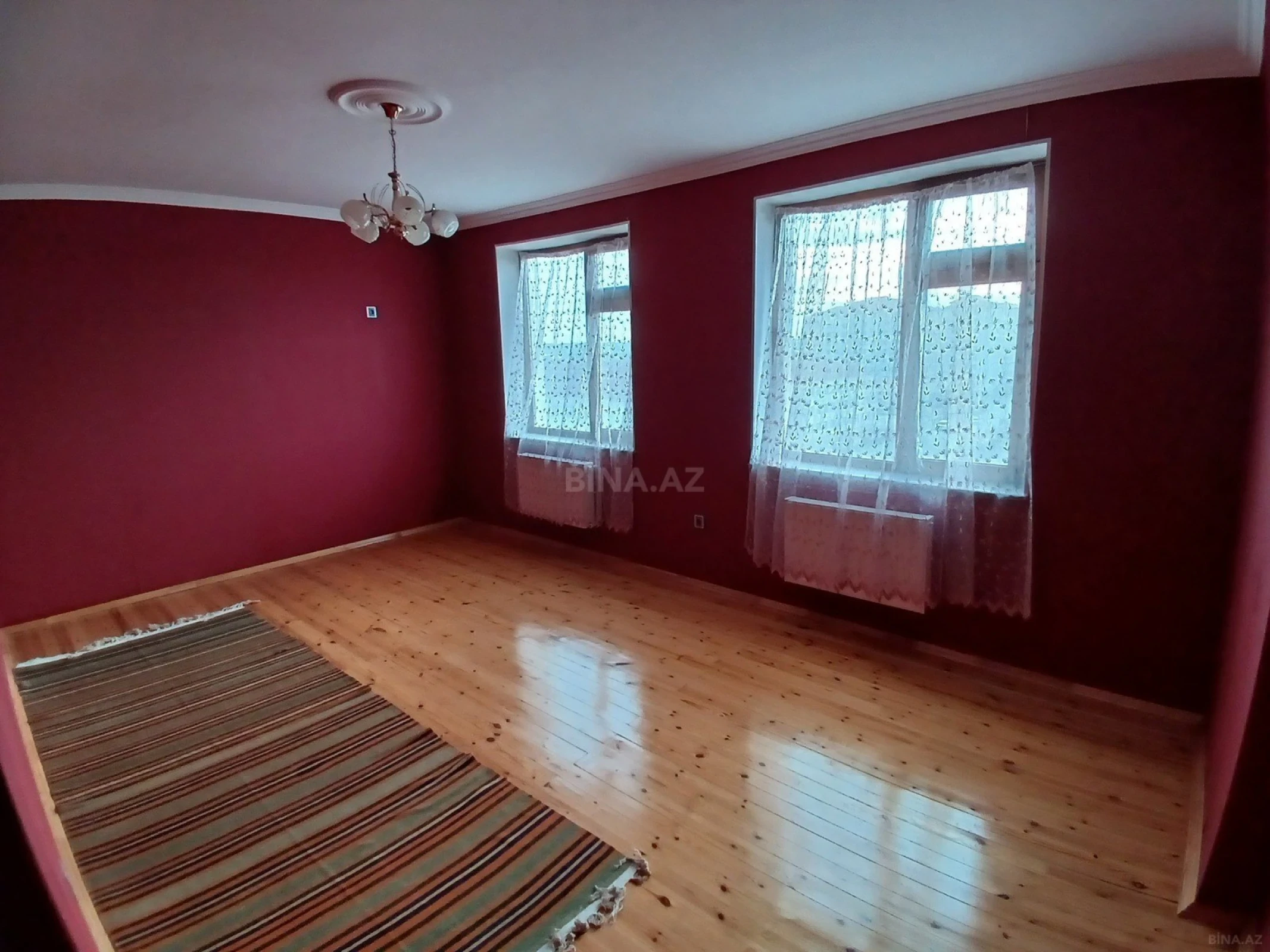 Satılır 4 otaqlı mənzil 100.2 m²
