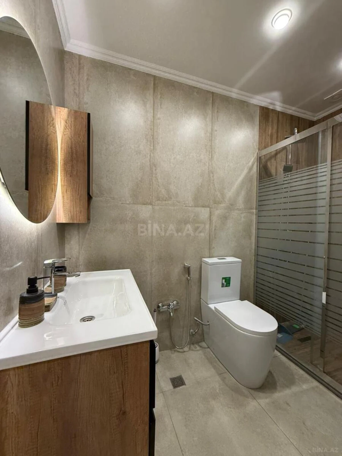 Satılır 2 otaqlı mənzil 63 m²