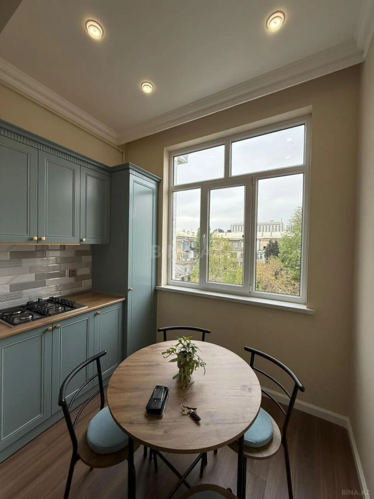 Satılır 2 otaqlı mənzil 63 m²
