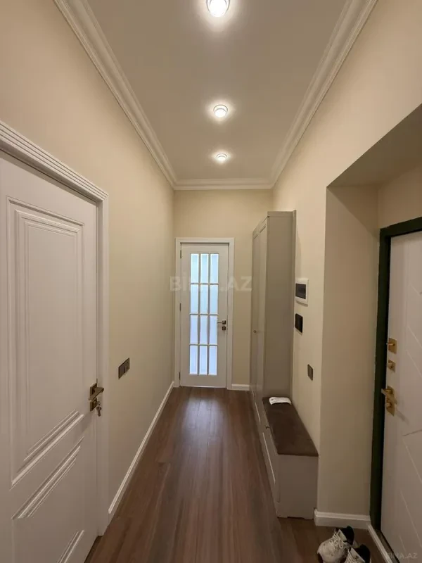 Satılır 2 otaqlı mənzil 63 m²