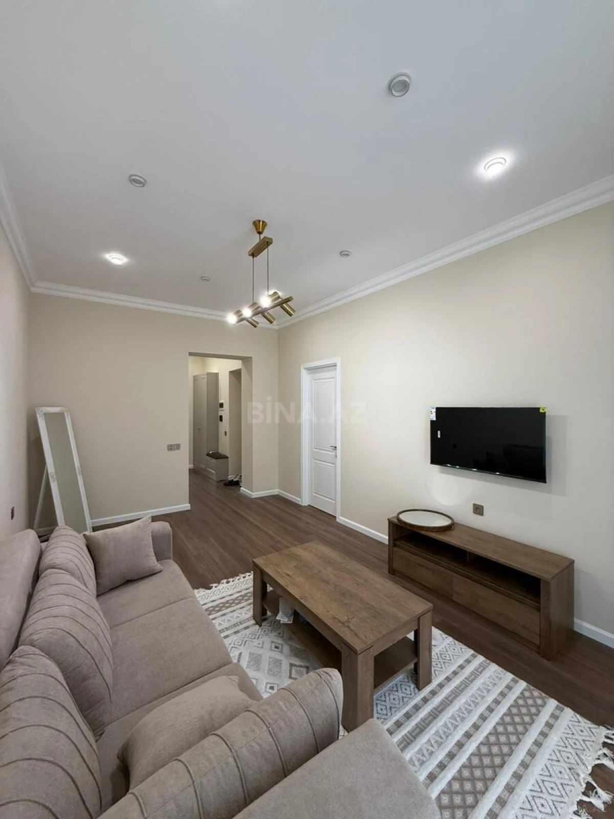 Satılır 2 otaqlı mənzil 63 m²