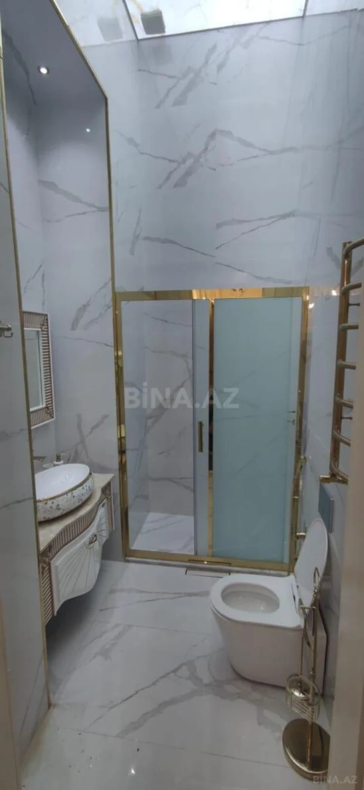 Kirayə verilir 2 otaqlı mənzil 70 m²