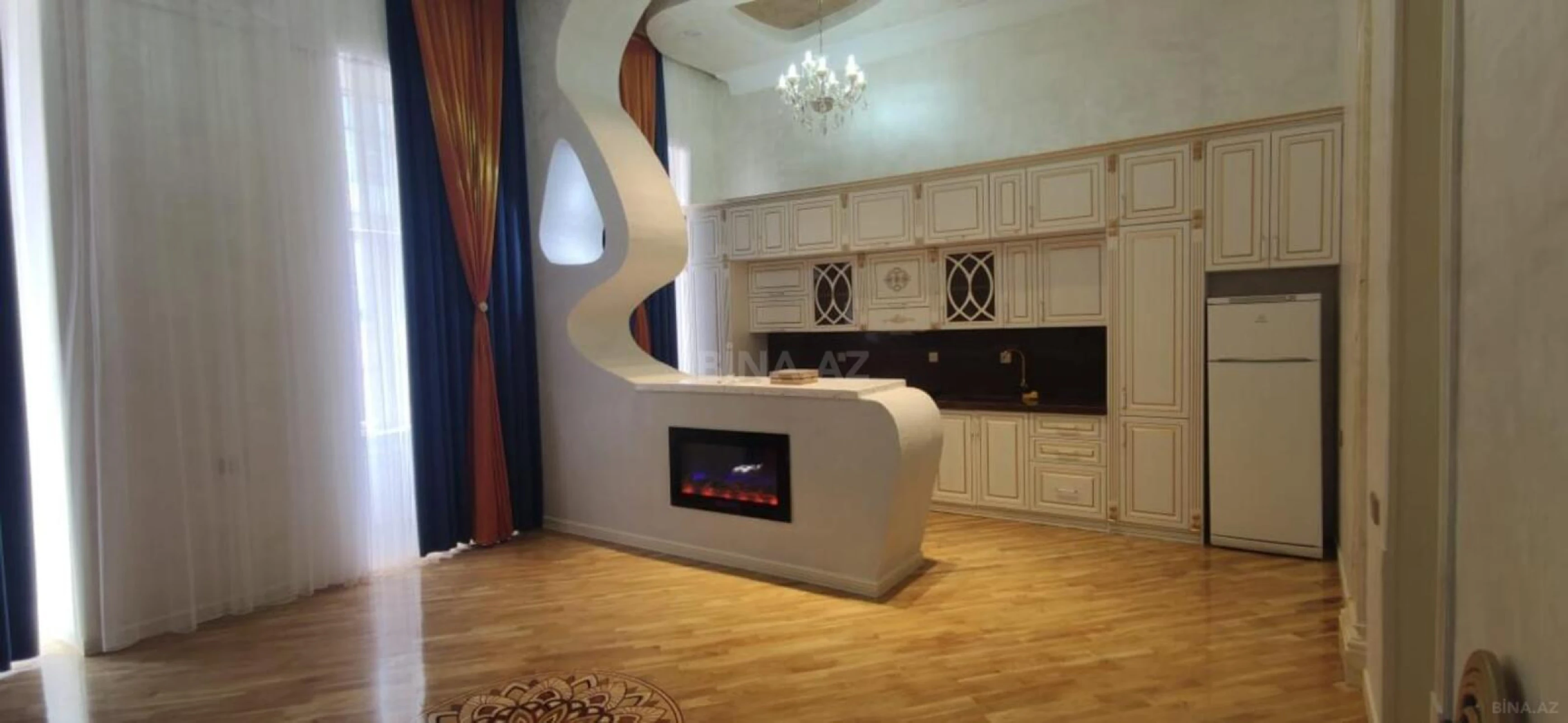 Kirayə verilir 2 otaqlı mənzil 70 m²