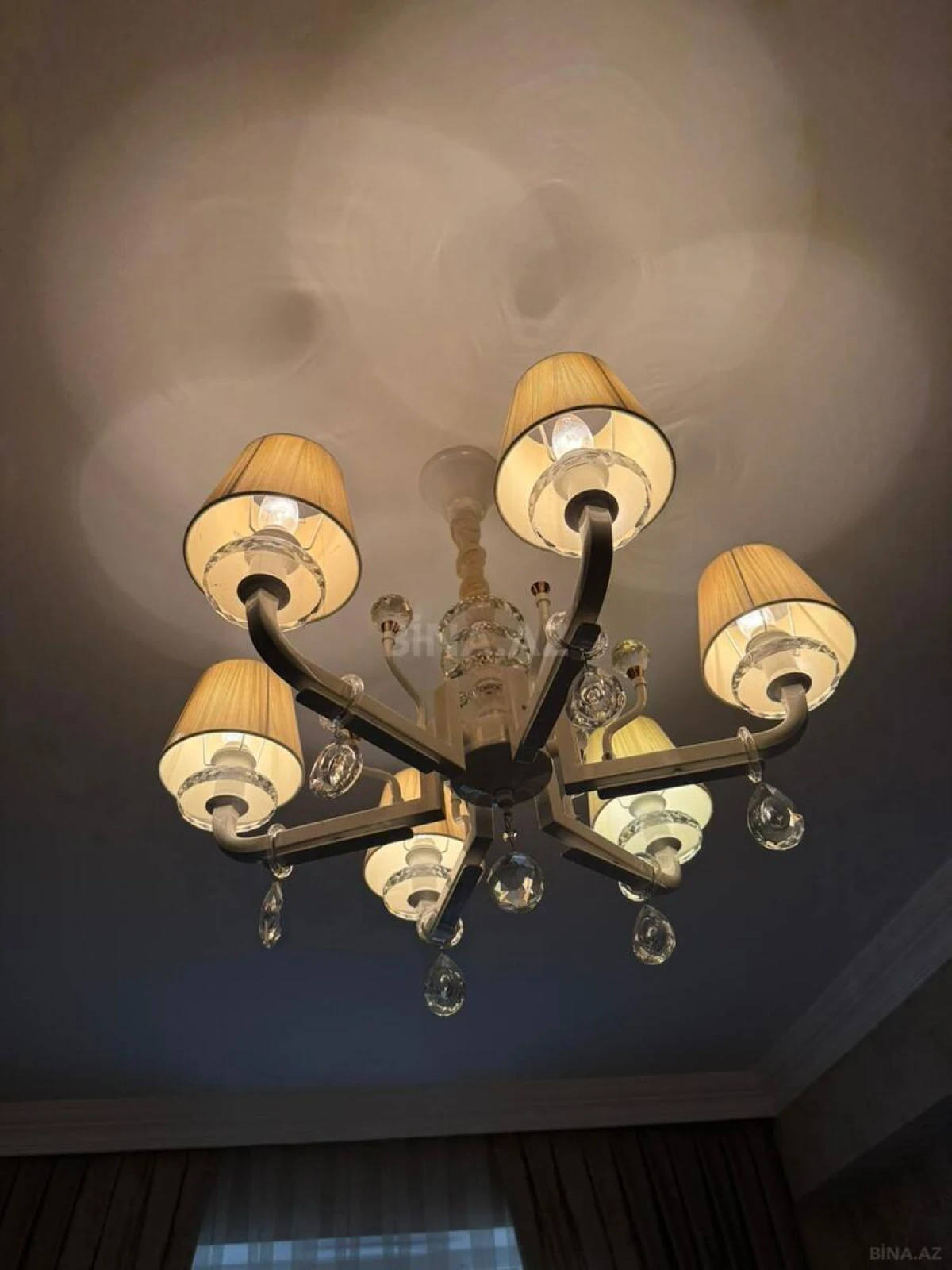 Satılır 2 otaqlı mənzil 95 m²