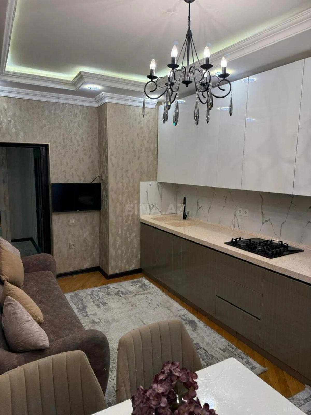 Satılır 2 otaqlı mənzil 95 m²
