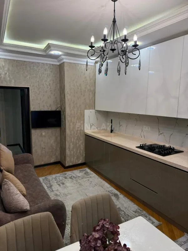 Satılır 2 otaqlı mənzil 95 m²