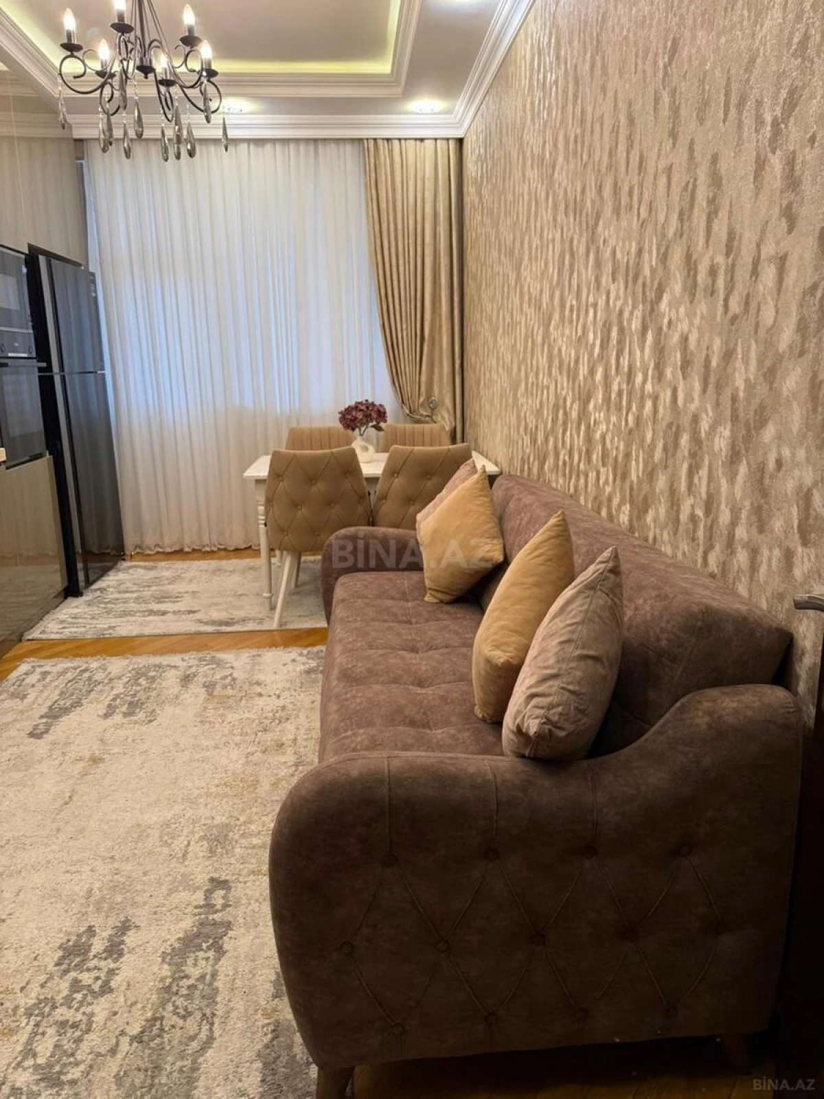 Satılır 2 otaqlı mənzil 95 m²