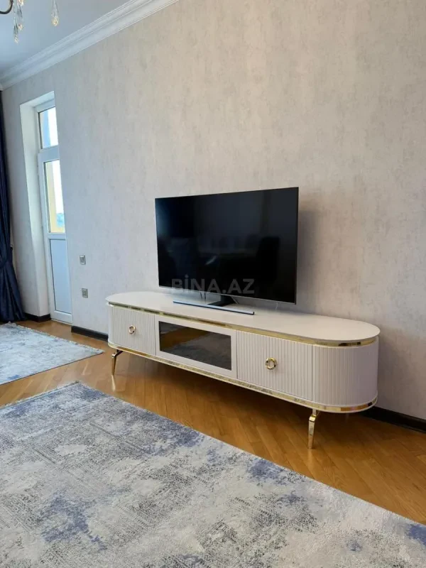 Satılır 2 otaqlı mənzil 95 m²