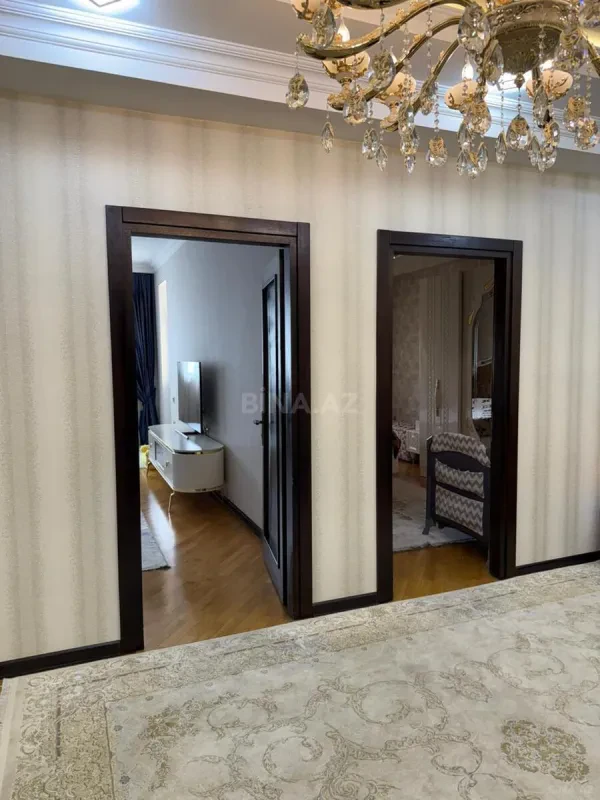 Satılır 2 otaqlı mənzil 95 m²