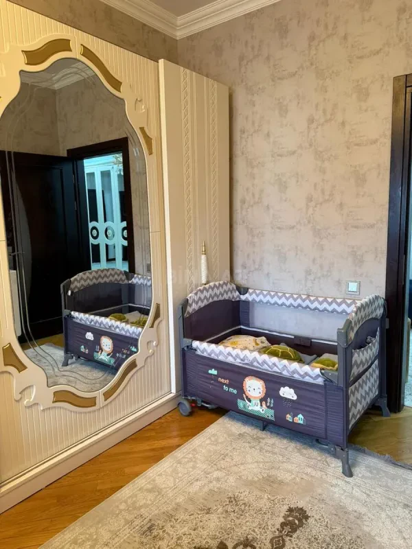 Satılır 2 otaqlı mənzil 95 m²