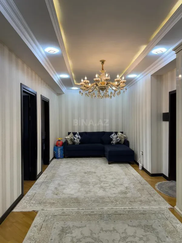 Satılır 2 otaqlı mənzil 95 m²