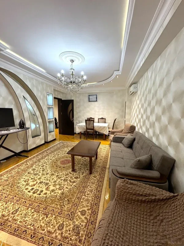 Satılır 3 otaqlı mənzil 100 m²