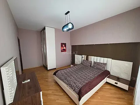 Kirayə verilir 2 otaqlı mənzil 90 m²