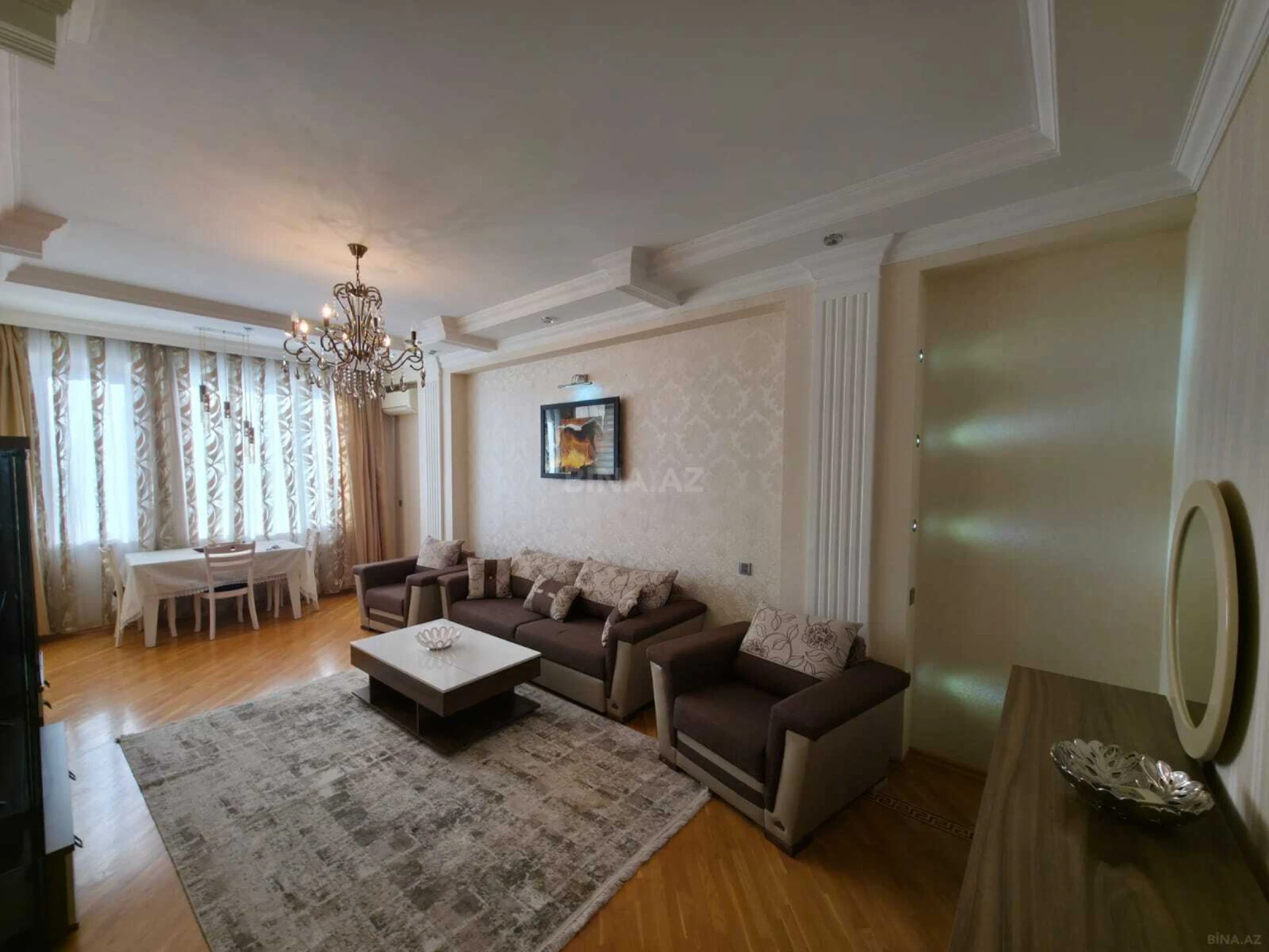 Kirayə verilir 2 otaqlı mənzil 90 m²