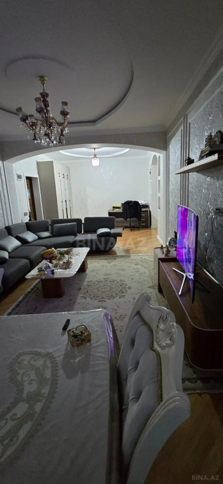 Satılır 4 otaqlı mənzil 125 m²