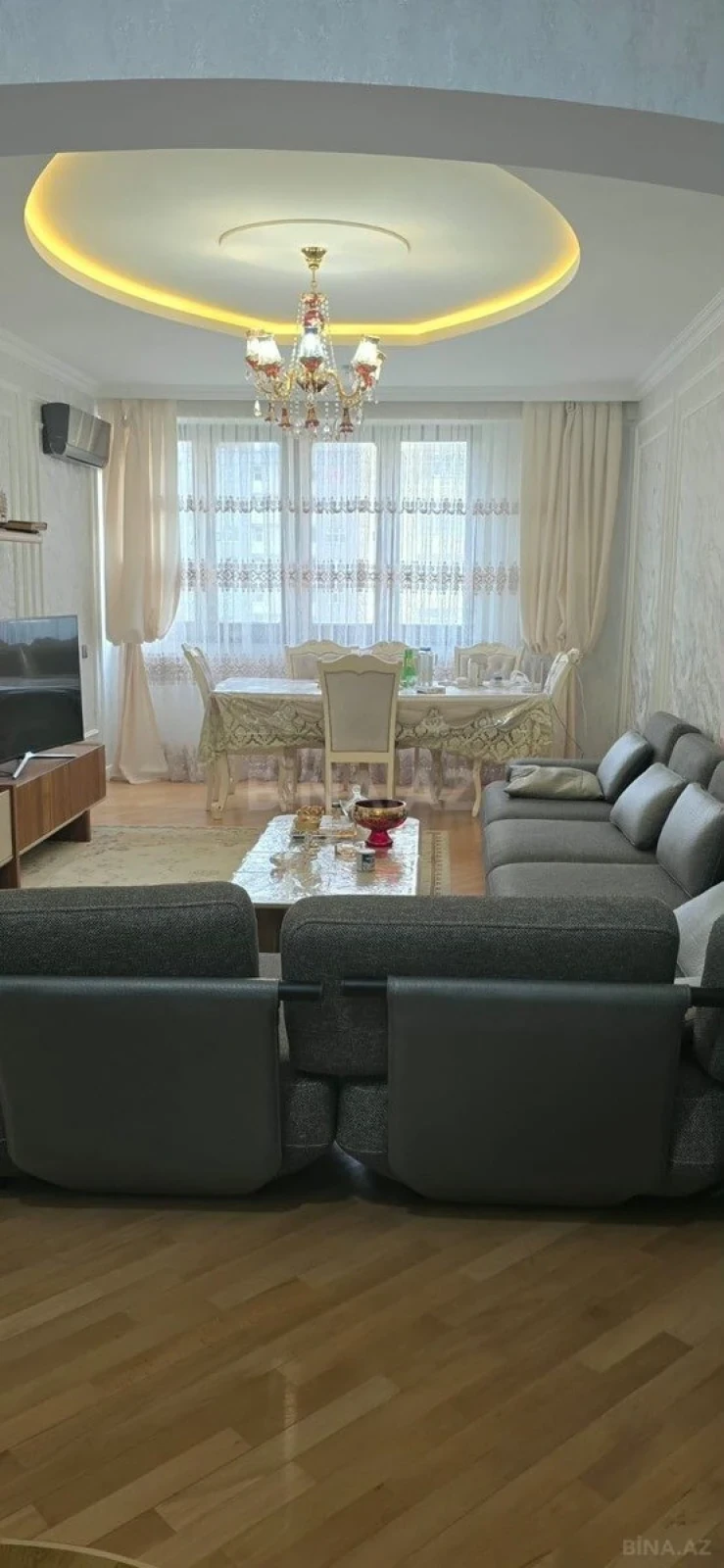Satılır 4 otaqlı mənzil 125 m²
