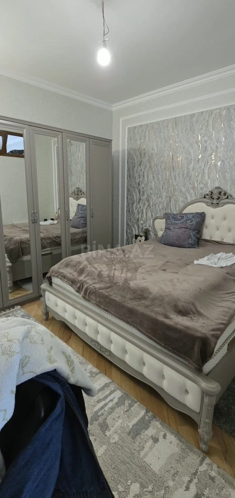 Satılır 4 otaqlı mənzil 125 m²