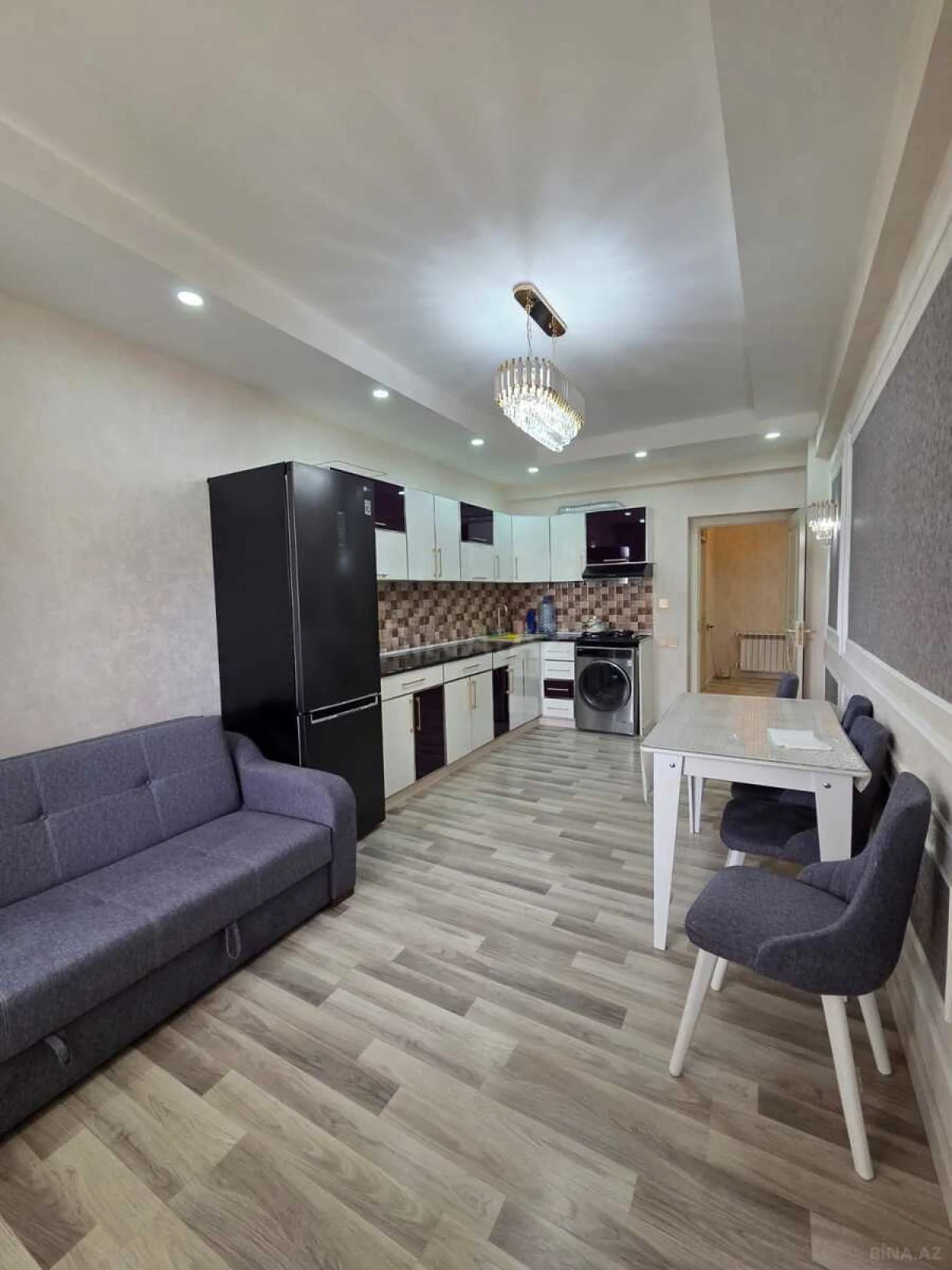 Kirayə verilir 2 otaqlı mənzil 100 m²