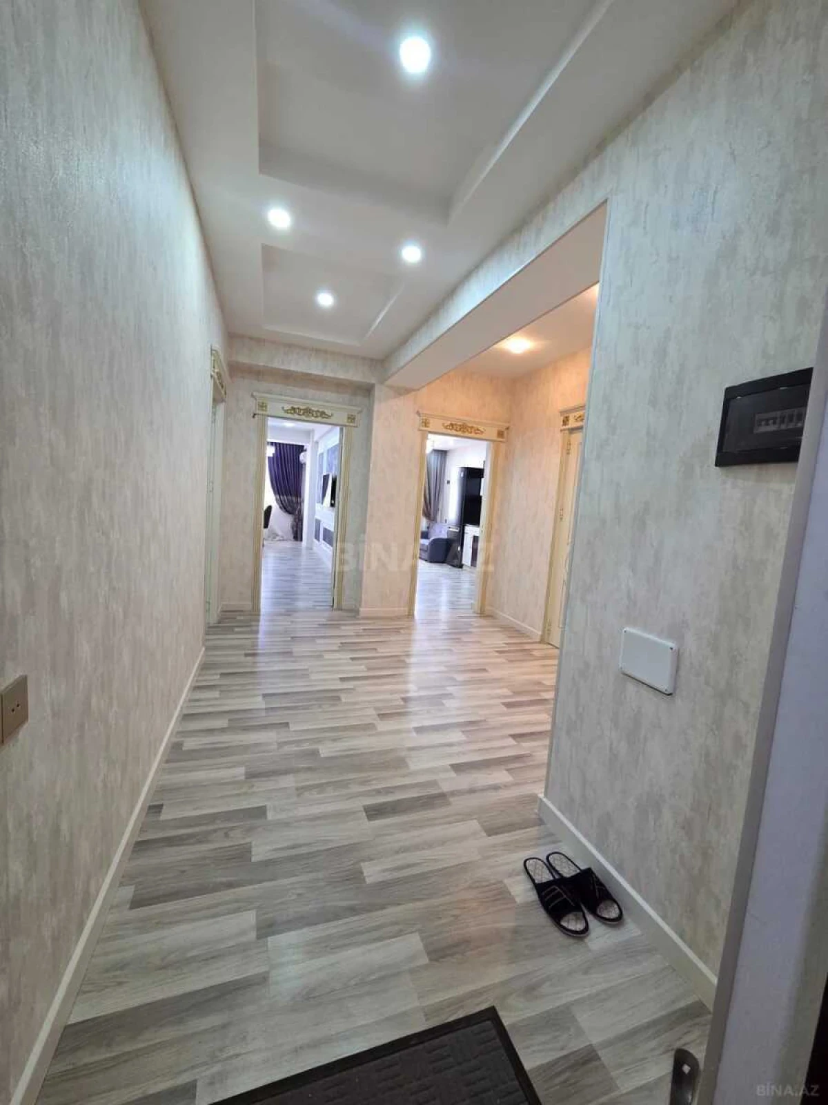 Kirayə verilir 2 otaqlı mənzil 100 m²