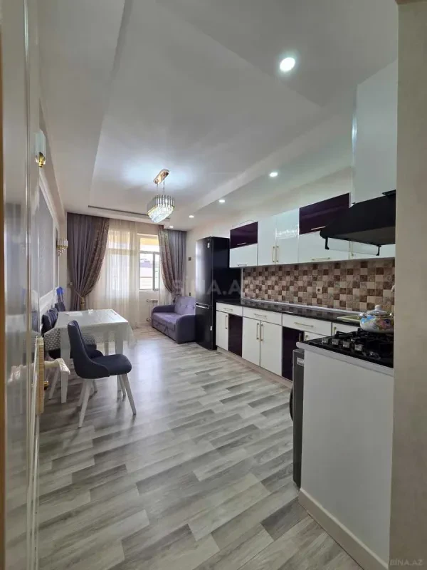 Kirayə verilir 2 otaqlı mənzil 100 m²