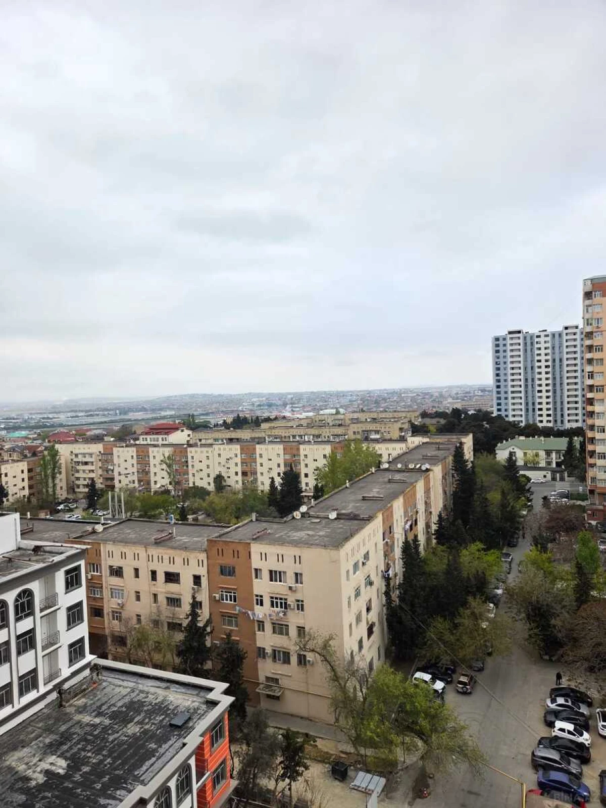 Kirayə verilir 2 otaqlı mənzil 100 m²