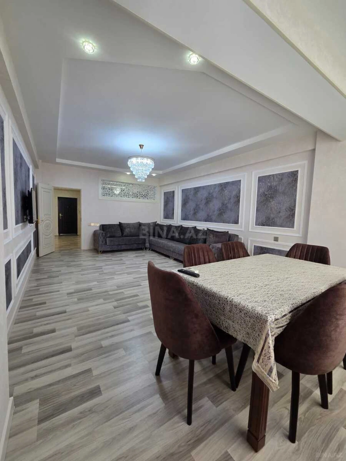 Kirayə verilir 2 otaqlı mənzil 100 m²