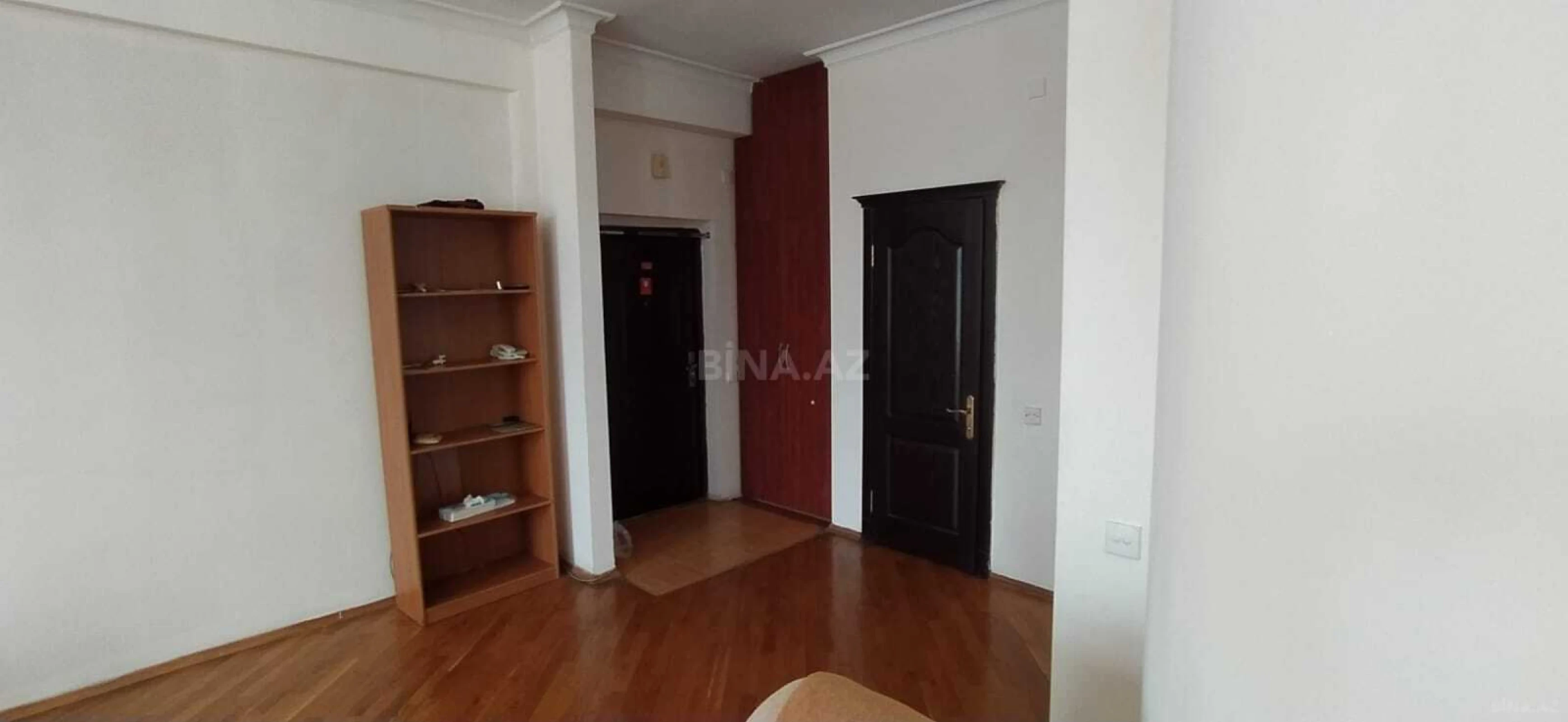 Kirayə verilir 2 otaqlı mənzil 80 m²