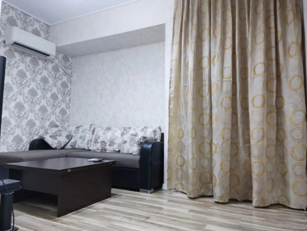 Satılır 2 otaqlı mənzil 41 m²