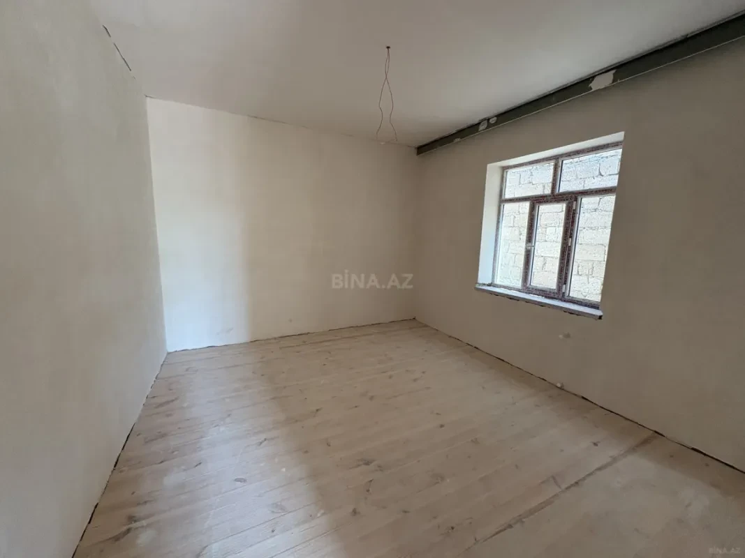 Satılır 4 otaqlı həyət evi 135 m²