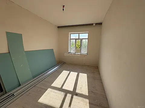 Satılır 4 otaqlı həyət evi 135 m²