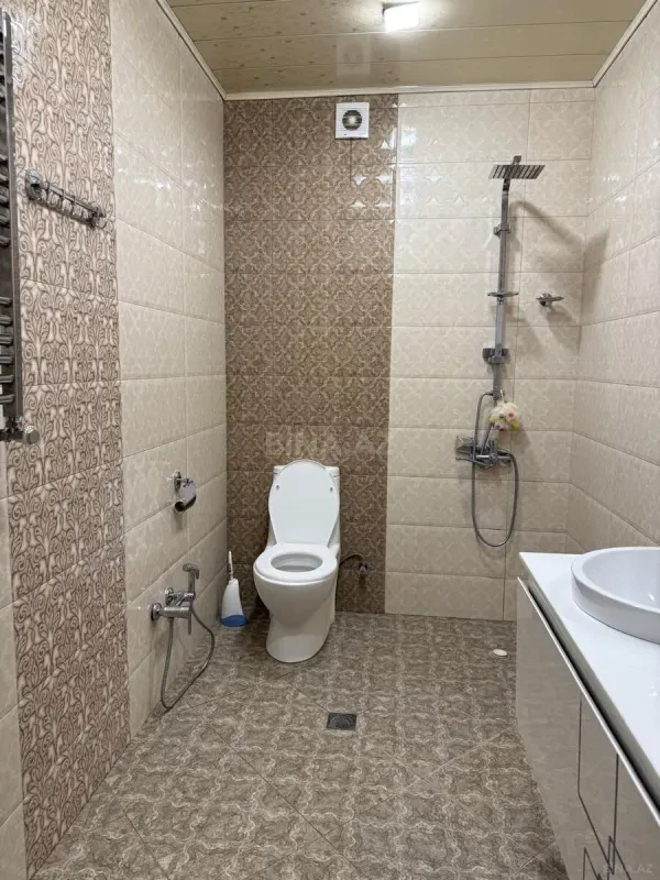 Satılır 3 otaqlı mənzil 150 m²