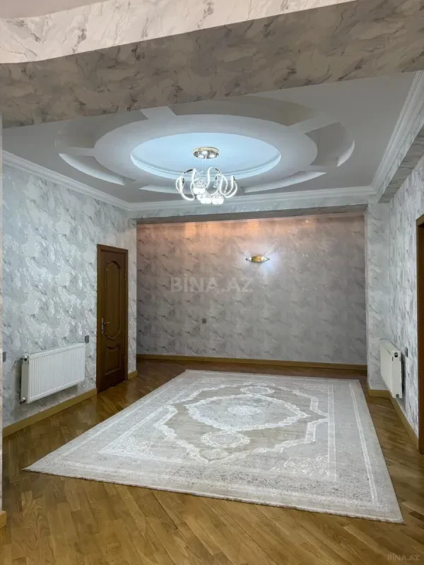 Satılır 3 otaqlı mənzil 150 m²