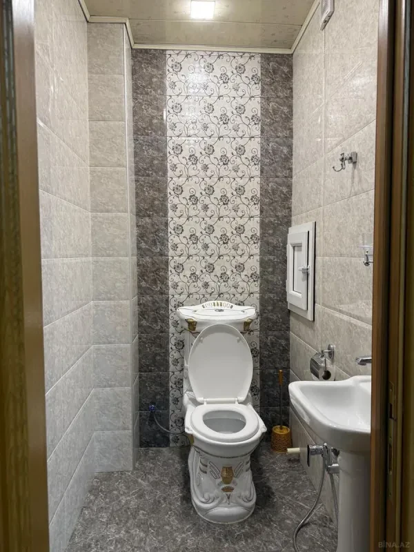 Satılır 3 otaqlı mənzil 150 m²