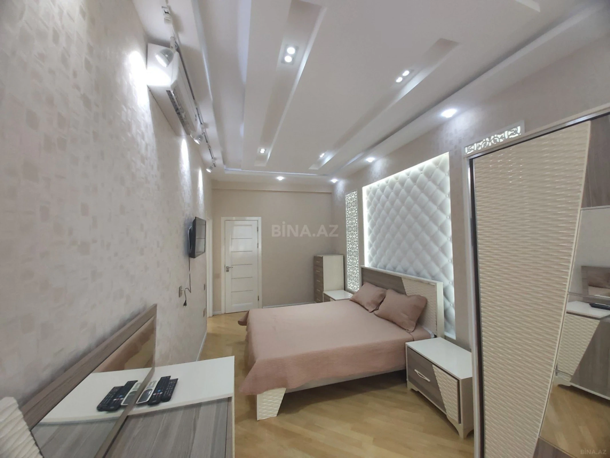 Satılır 3 otaqlı mənzil 115 m²