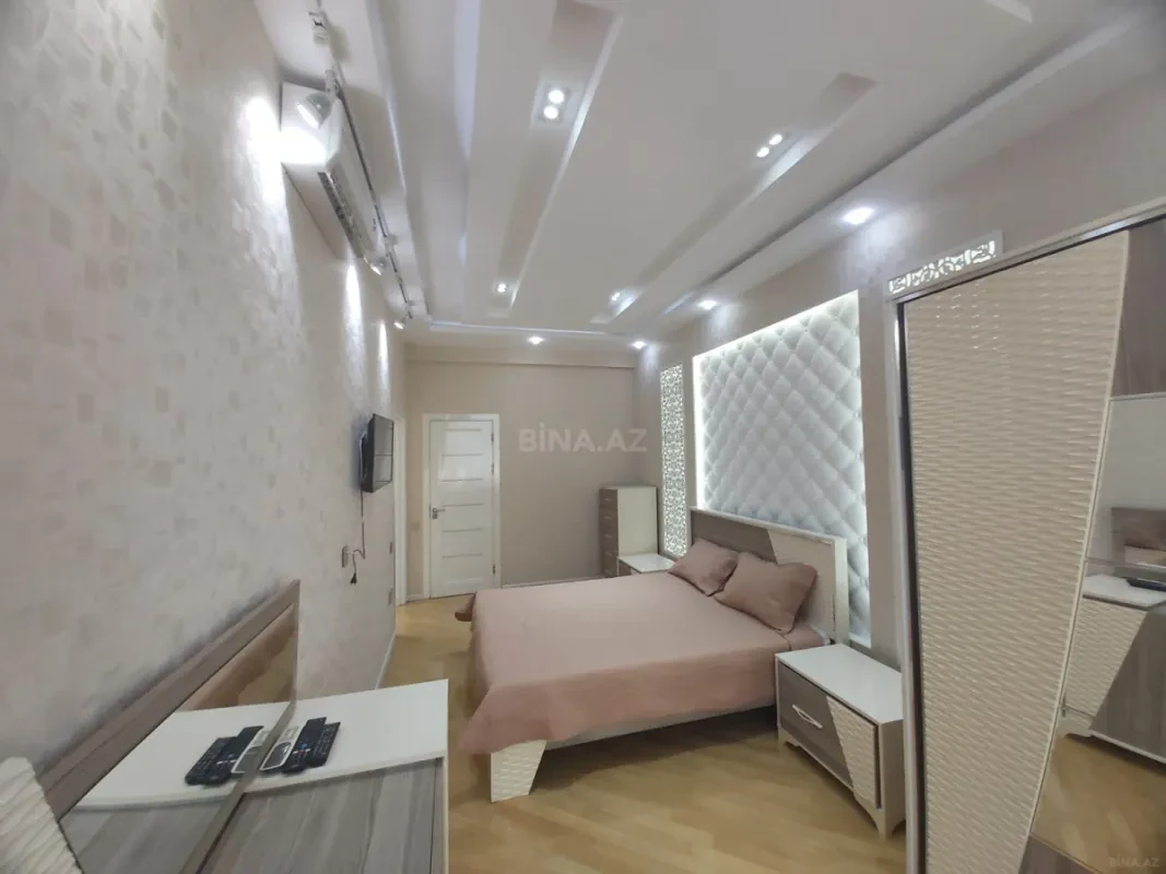 Satılır 3 otaqlı mənzil 115 m²
