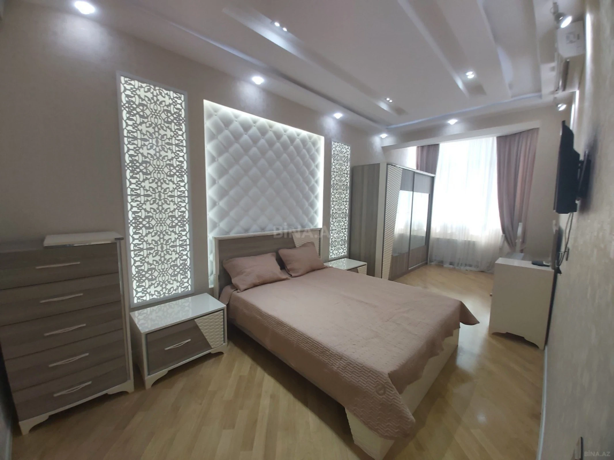 Satılır 3 otaqlı mənzil 115 m²