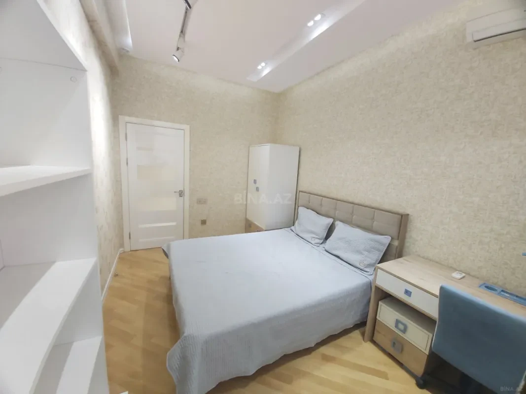 Satılır 3 otaqlı mənzil 115 m²