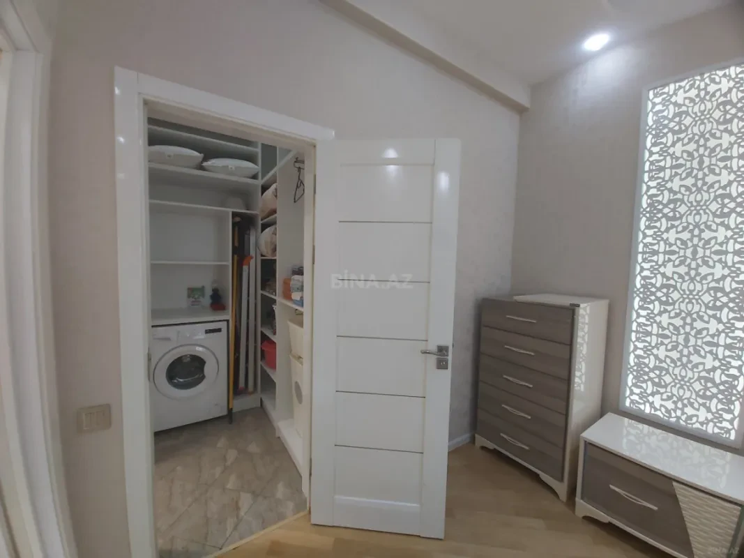 Satılır 3 otaqlı mənzil 115 m²