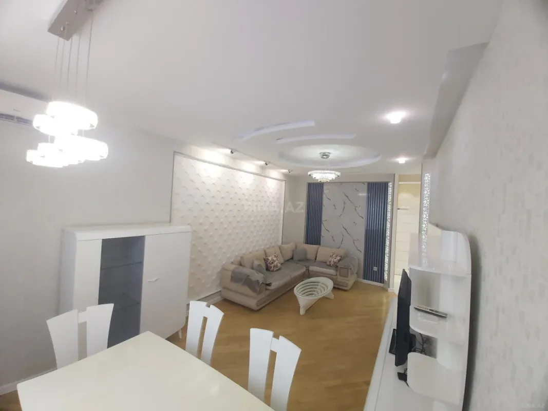 Satılır 3 otaqlı mənzil 115 m²
