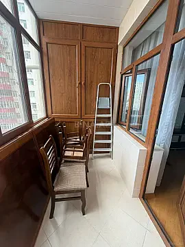 Satılır 4 otaqlı mənzil 122 m²