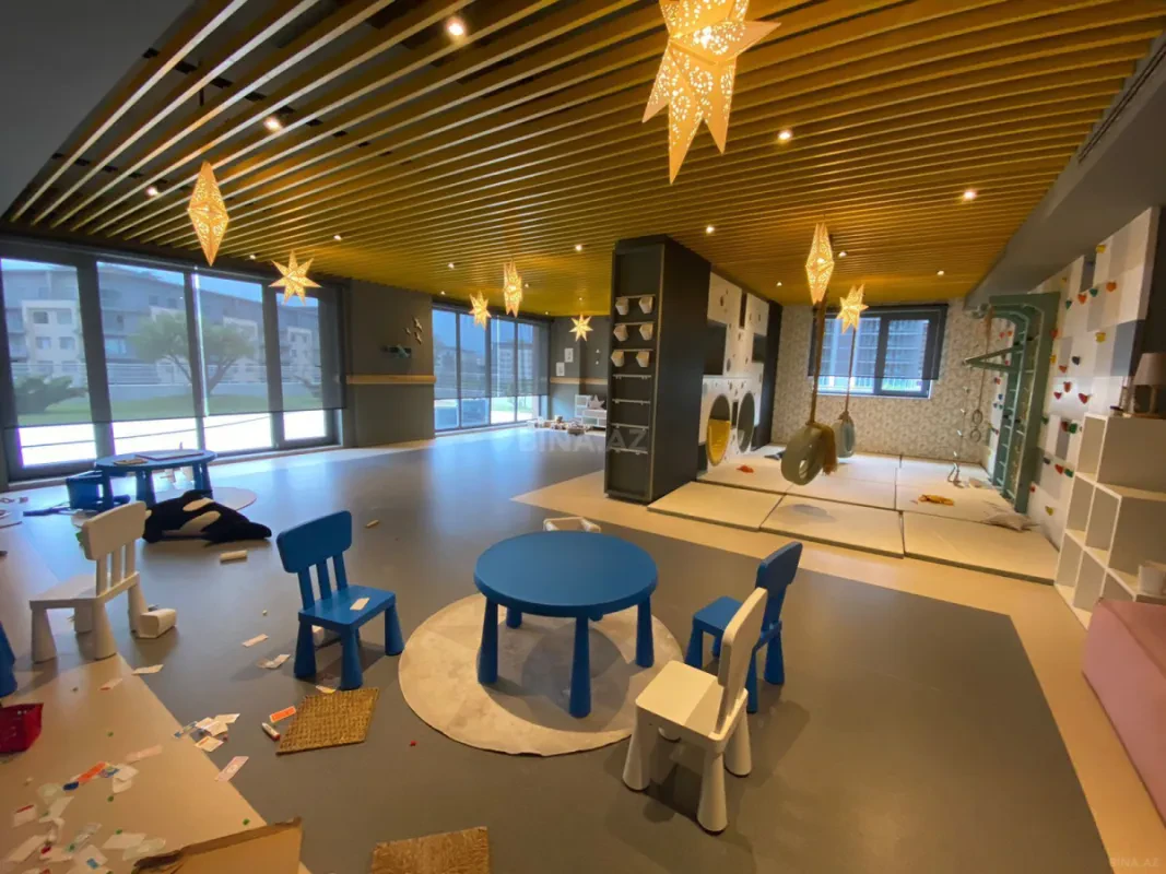 Kirayə verilir 2 otaqlı mənzil 90 m²