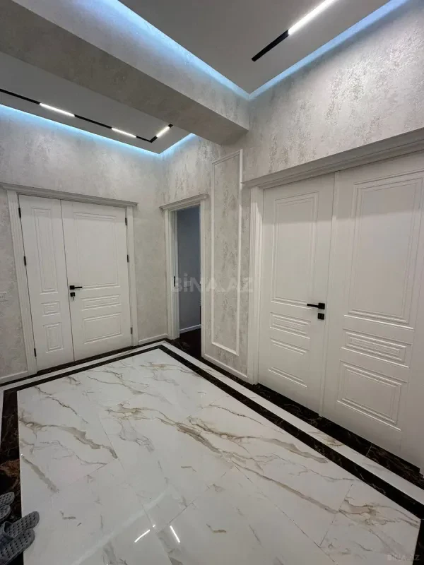Kirayə verilir 2 otaqlı mənzil 90 m²