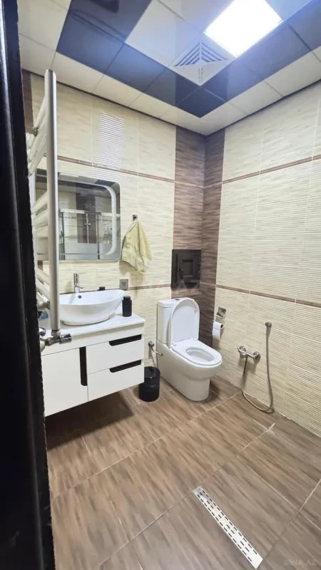 Kirayə verilir 3 otaqlı mənzil 104 m²